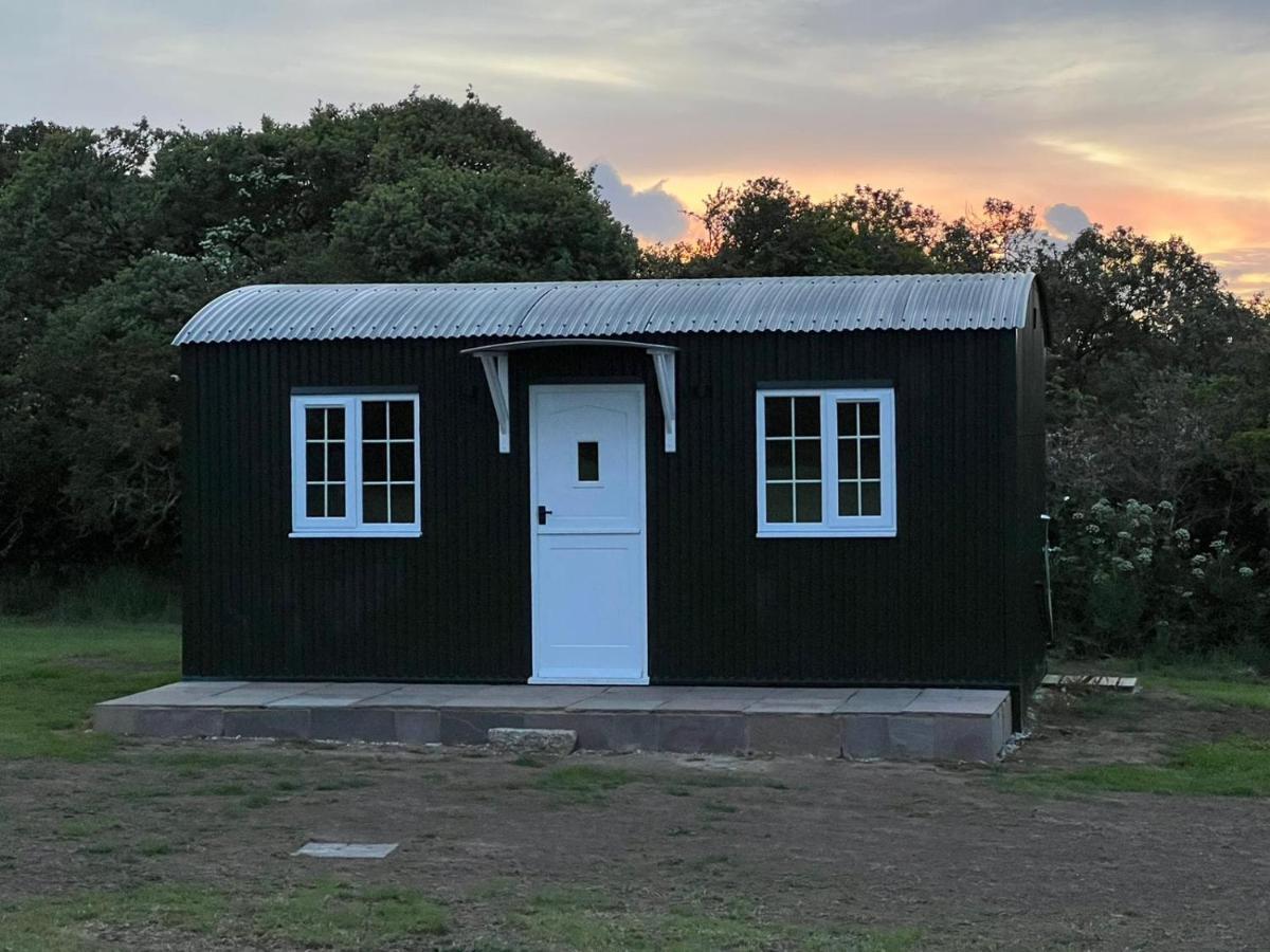 Dinky'S Den Apartment Coverack Bagian luar foto