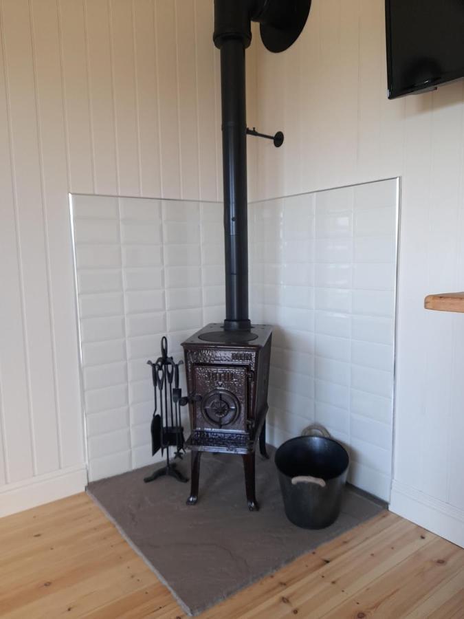Dinky'S Den Apartment Coverack Bagian luar foto