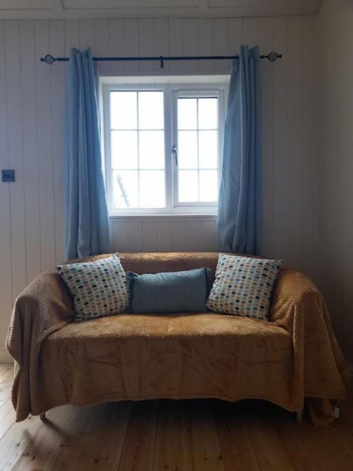 Dinky'S Den Apartment Coverack Bagian luar foto