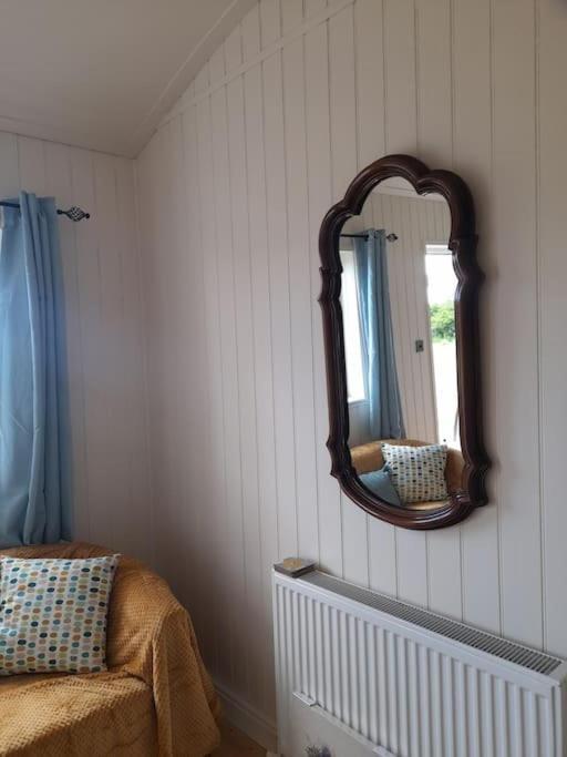Dinky'S Den Apartment Coverack Bagian luar foto