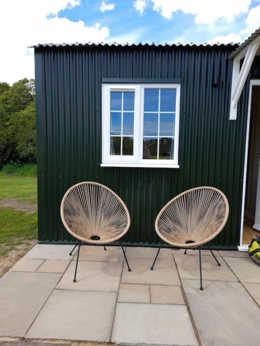Dinky'S Den Apartment Coverack Bagian luar foto